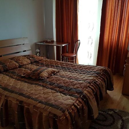 Teius Hotel Floare De Colt מראה חיצוני תמונה